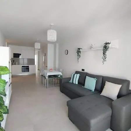 Canteras Two Apartment *